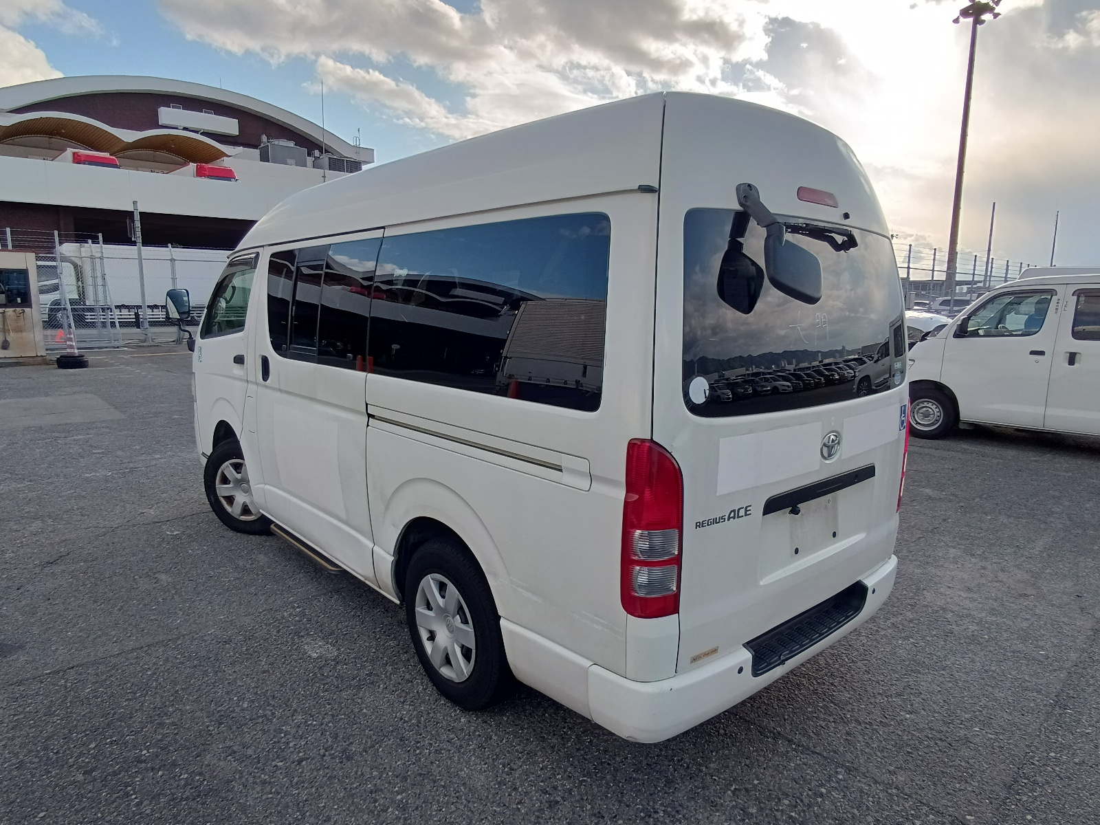 TRH200-0158288_20251118143135