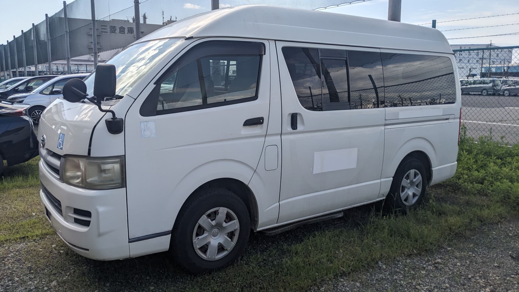 TRH200-0031348_8
